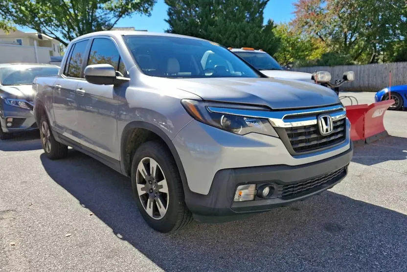 2019 Honda Ridgeline RTL photo 1