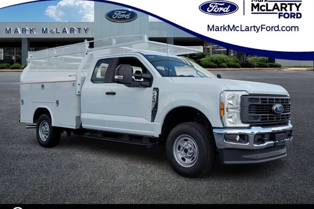 2025 Ford F-250 photo 1