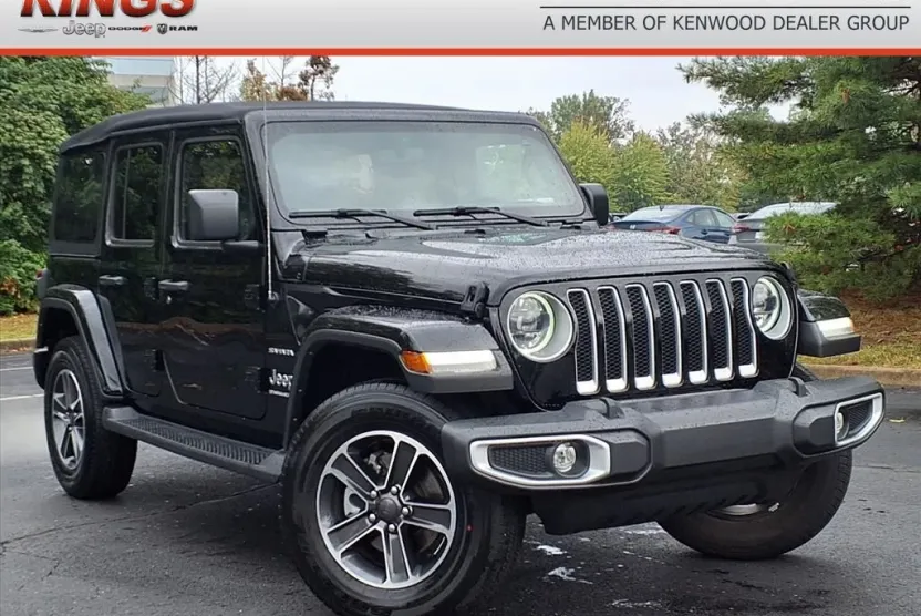2023 Jeep Wrangler Sahara photo 1