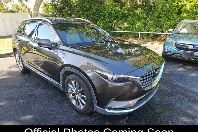 2016 Mazda CX-9 Grand Touring photo 1