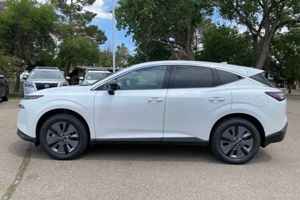 2025 Nissan Murano SL photo 1