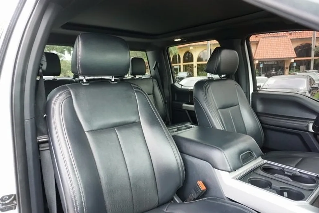 2022 Ford F-450 Lariat photo 1
