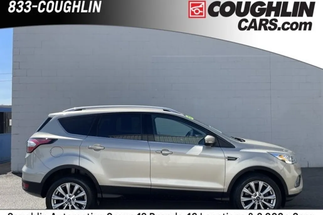 2017 Ford Escape Titanium photo 1