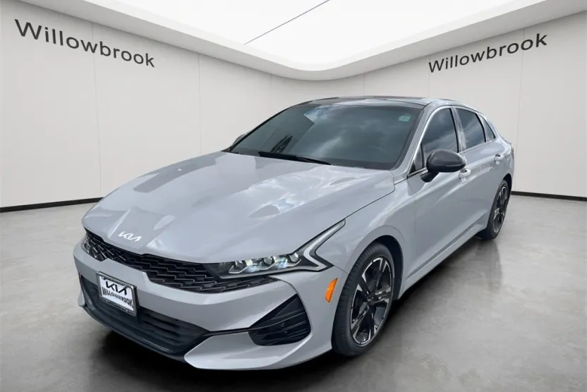 2023 Kia K5 GT-Line photo 1