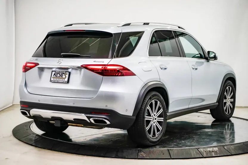 2025 Mercedes Benz GLE 350 4MATIC photo 1