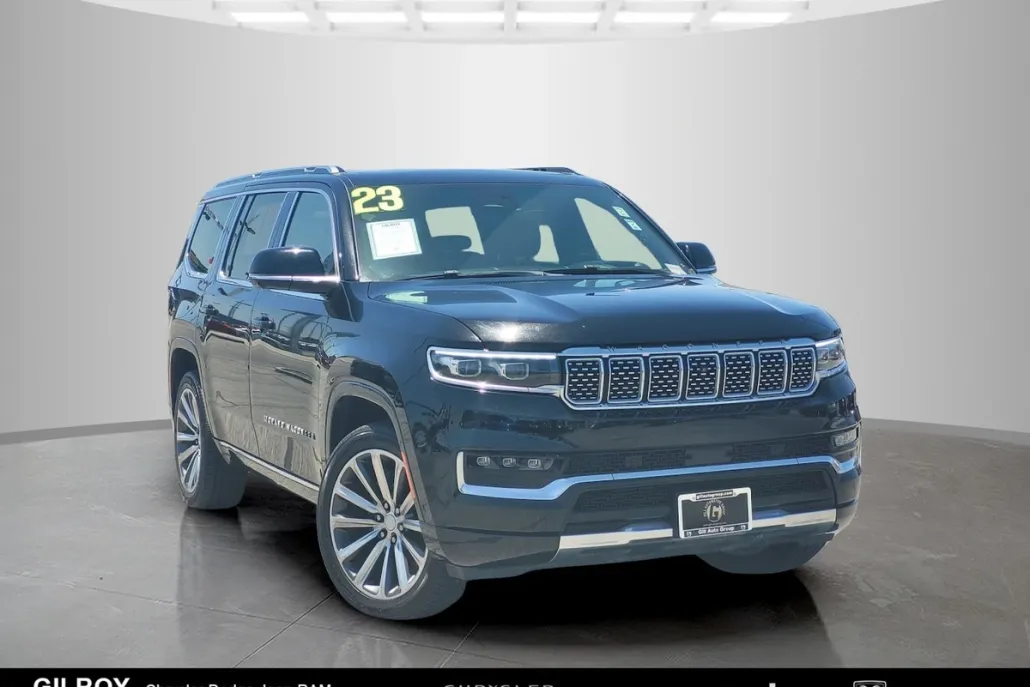 2023 Jeep Grand Wagoneer II photo 1