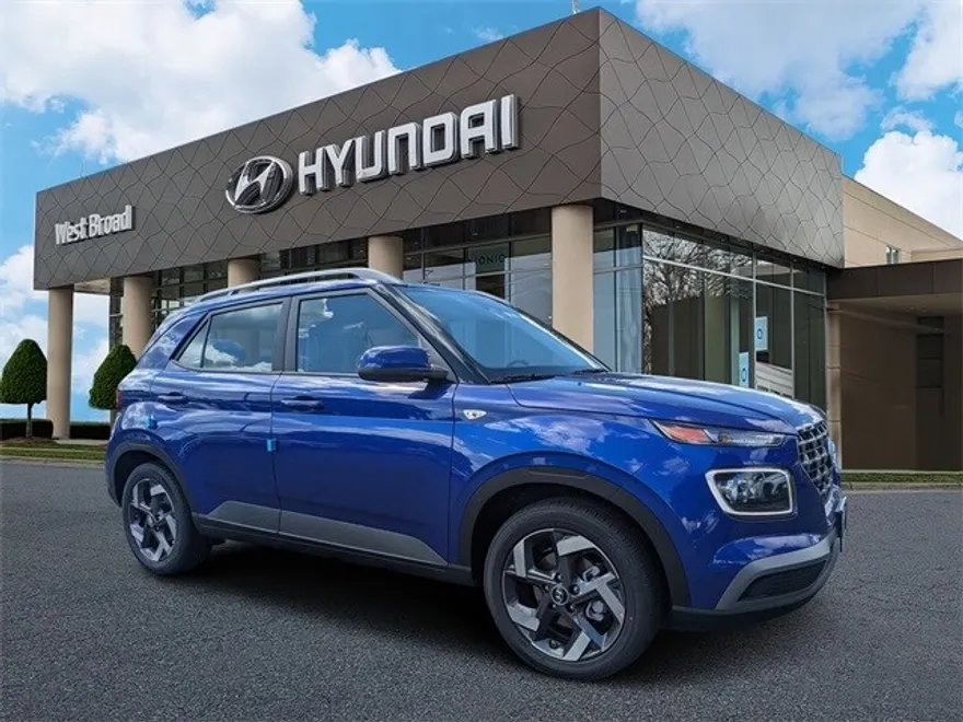2025 Hyundai Venue Limited photo 1