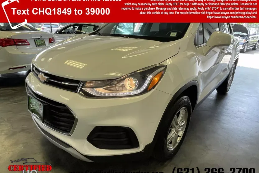 2019 Chevrolet Trax LT photo 1