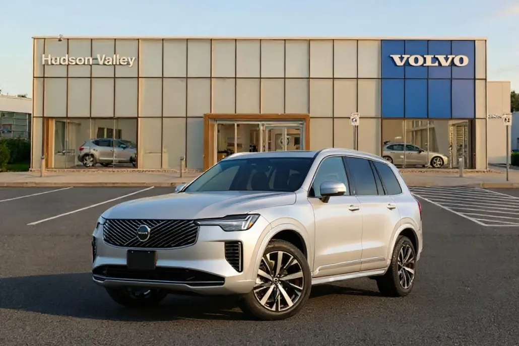 2026 Volvo XC90 Plus Black Edition photo 1