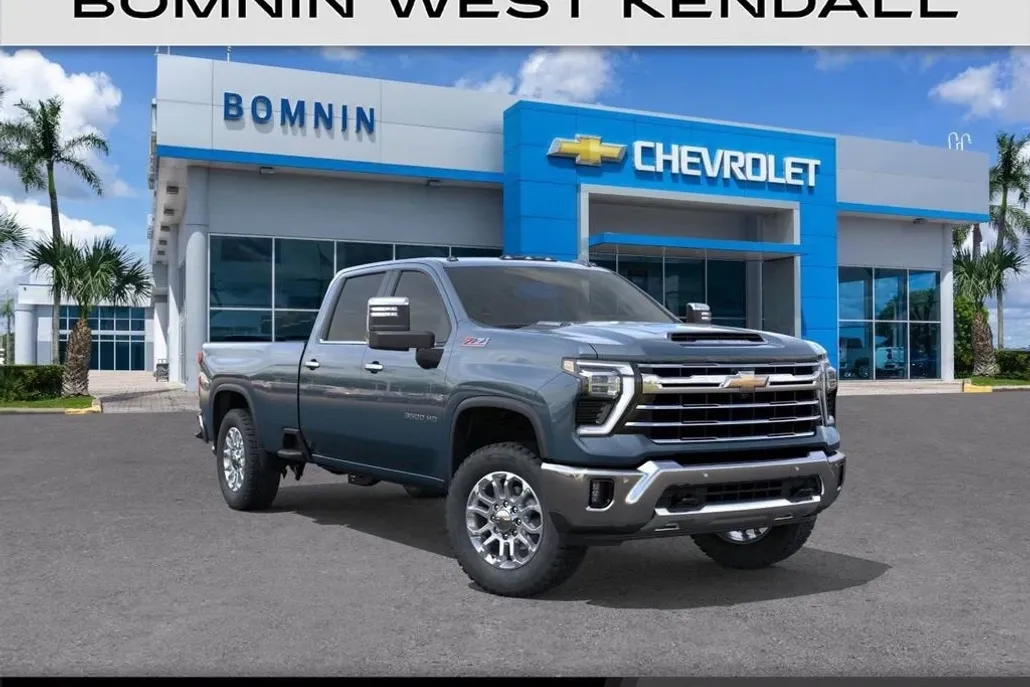 2025 Chevrolet Silverado 3500HD LTZ photo 1