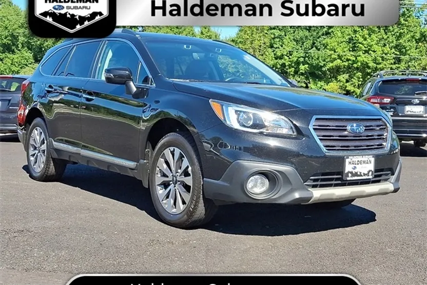 2017 Subaru Outback 2.5i Touring photo 1
