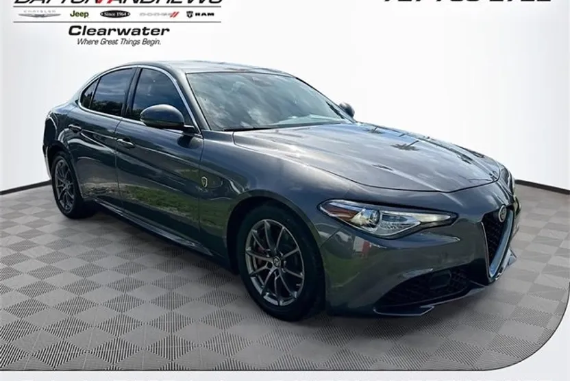 2020 Alfa Romeo Giulia Base photo 1