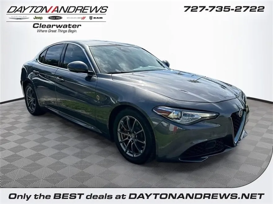 2020 Alfa Romeo Giulia Base photo 1