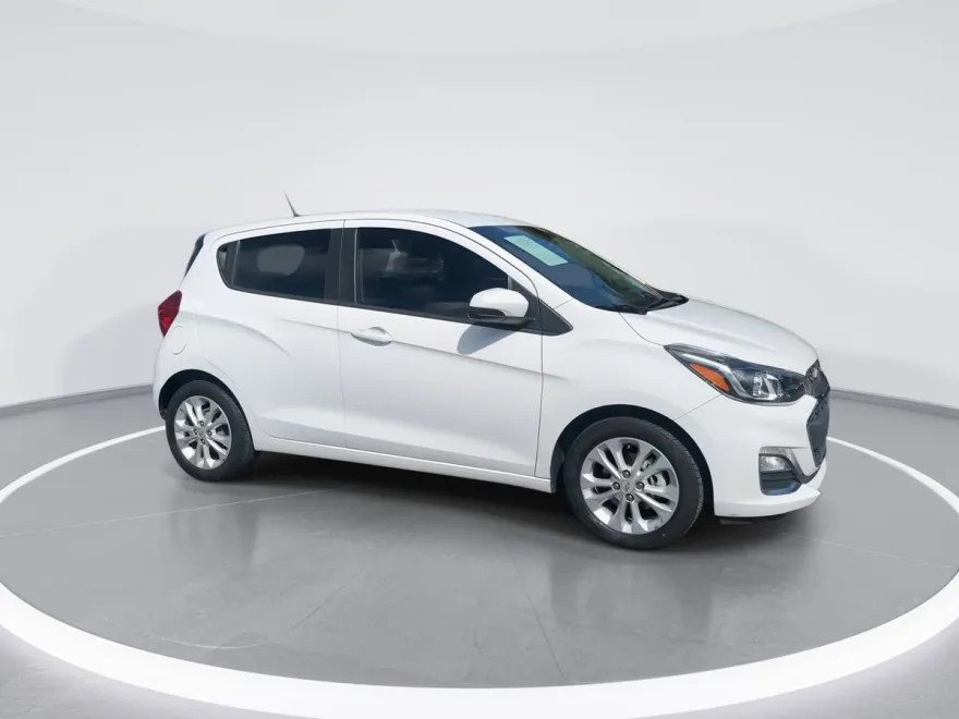 2022 Chevrolet Spark 1LT photo 1