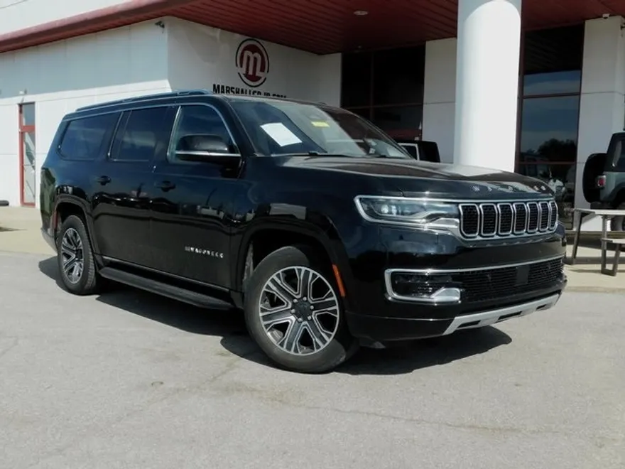 2023 Jeep Wagoneer L Series II photo 1