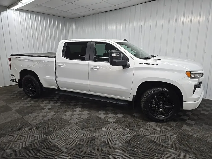 2023 Chevrolet Silverado 1500 RST photo 1
