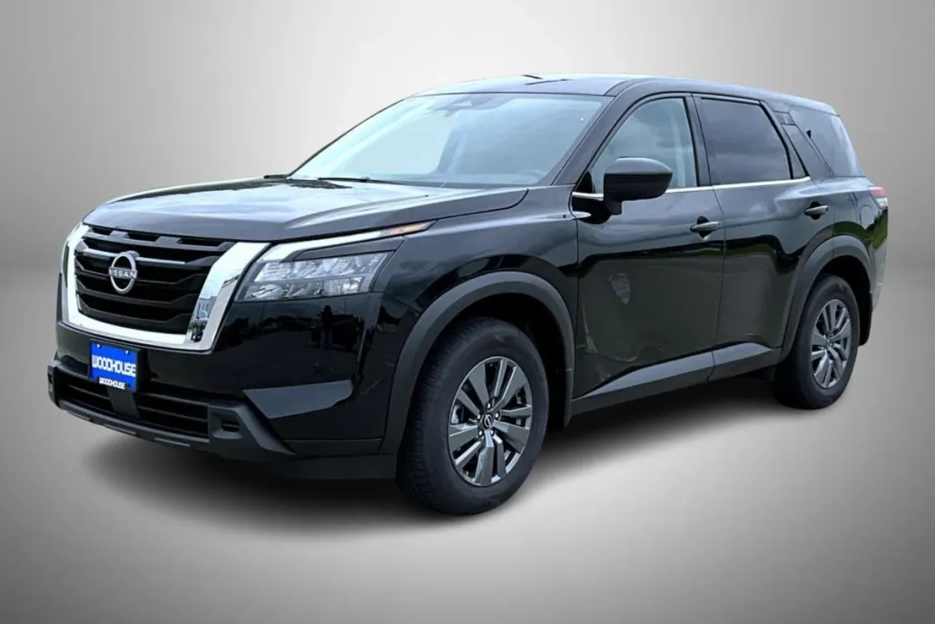 2025 Nissan Pathfinder S photo 1