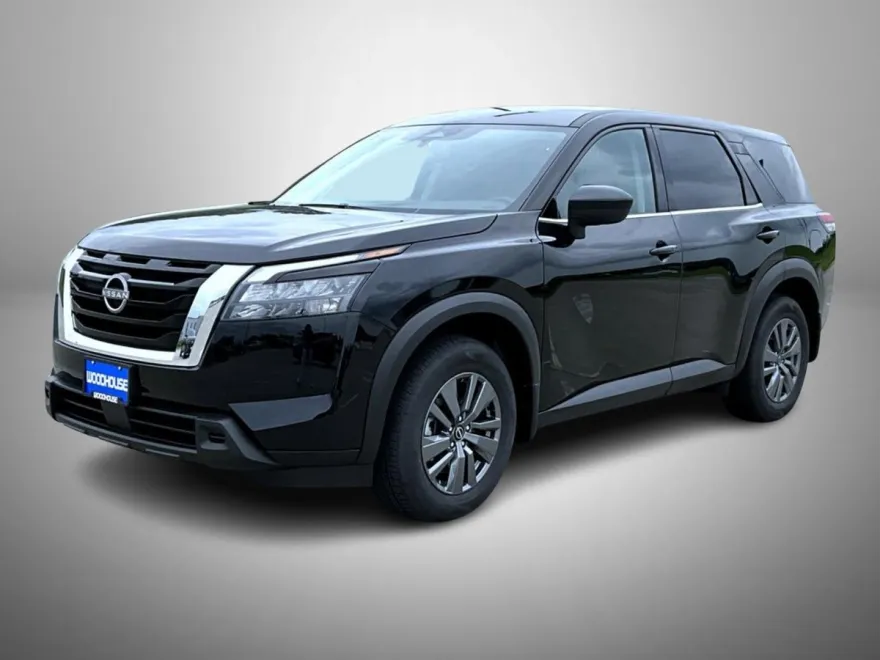 2025 Nissan Pathfinder S photo 1