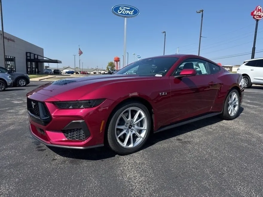 2025 Ford Mustang GT Premium photo 1