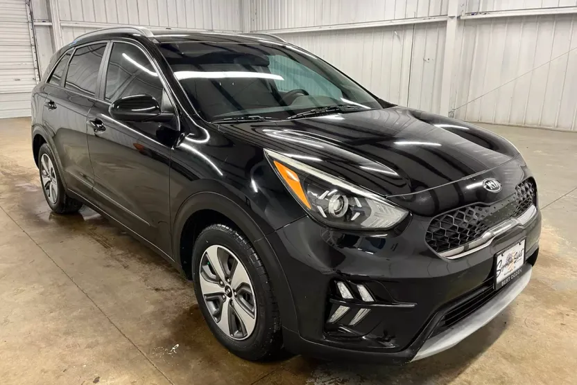 2021 Kia Niro LX photo 1