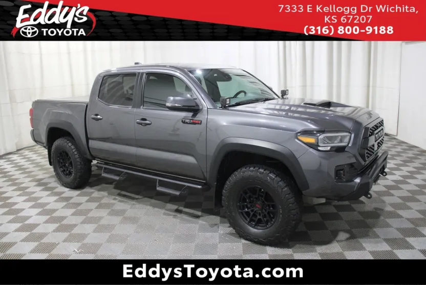 2020 Toyota Tacoma SR5 photo 1