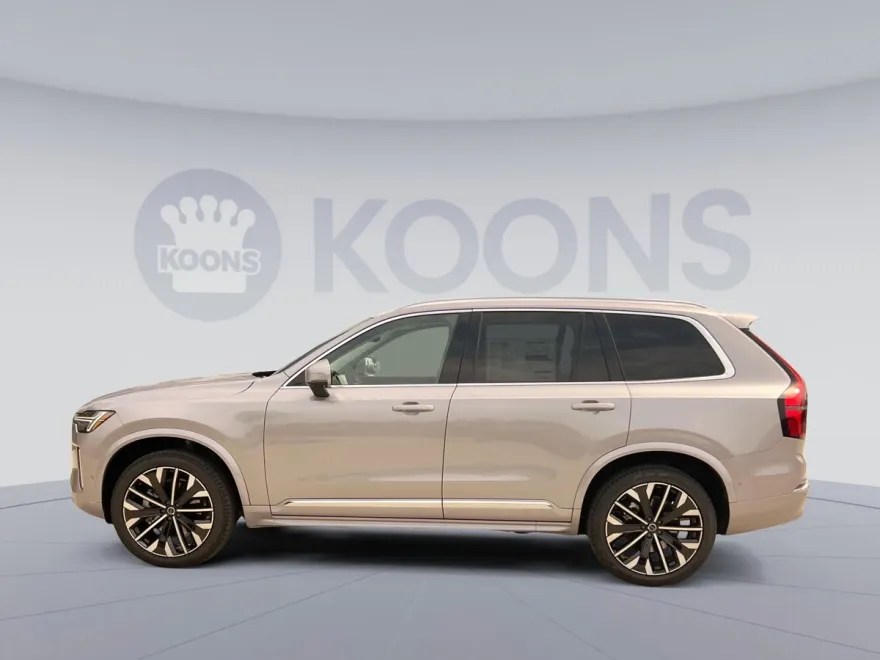2026 Volvo XC90 B5 photo 1