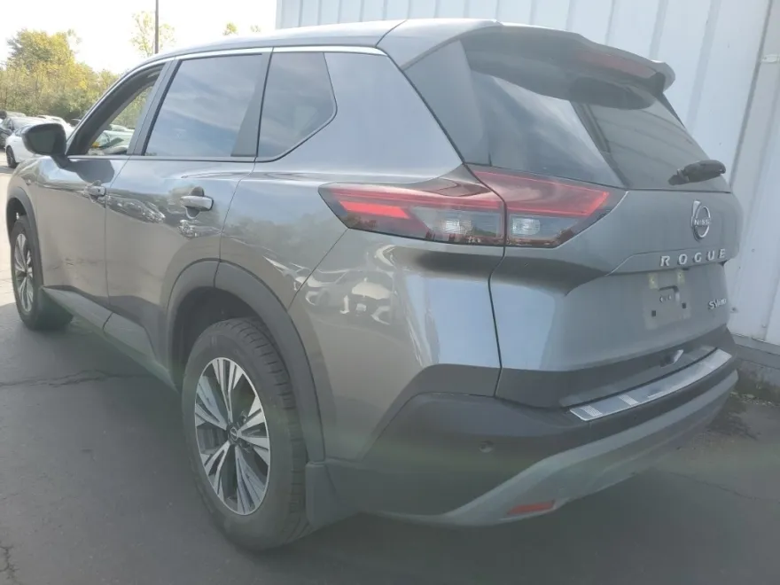 2023 Nissan Rogue SV photo 1
