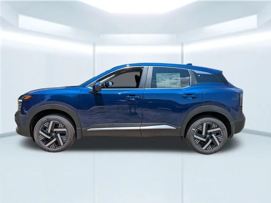 2025 Nissan Kicks SV photo 1