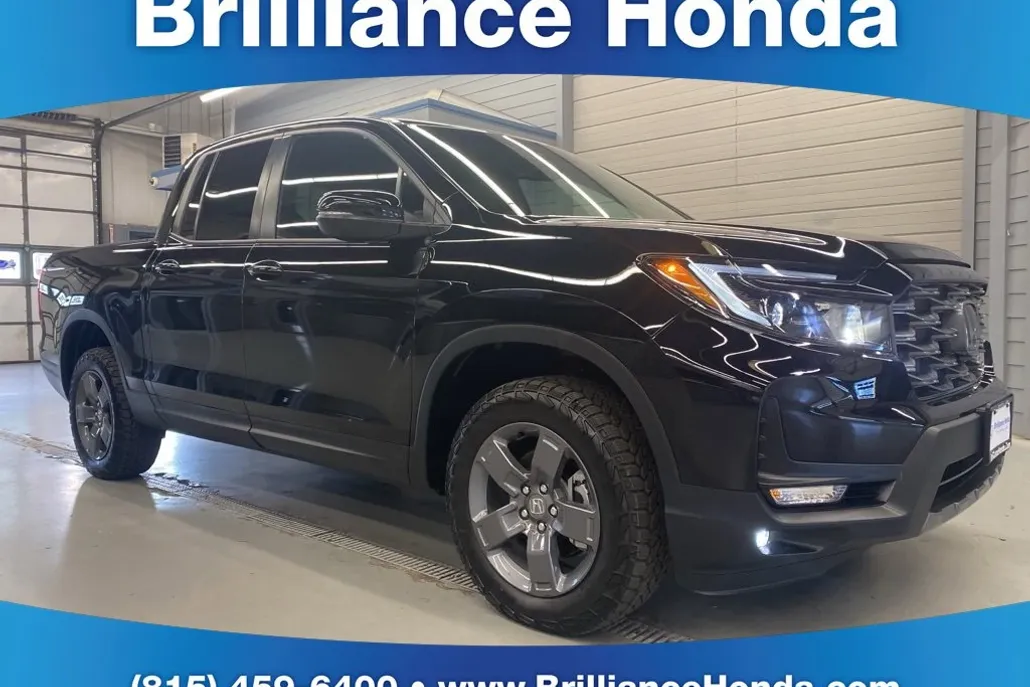 2025 Honda Ridgeline TrailSport photo 1