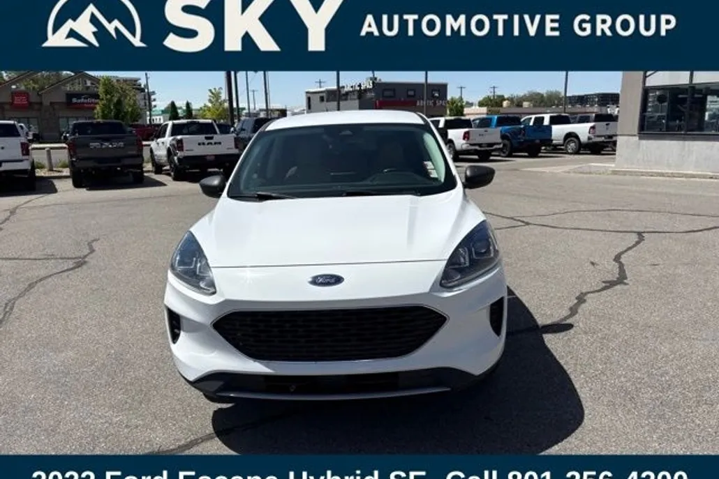 2022 Ford Escape SE Hybrid photo 1