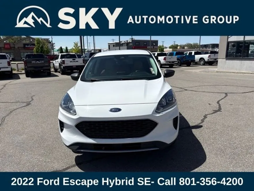2022 Ford Escape SE Hybrid photo 1