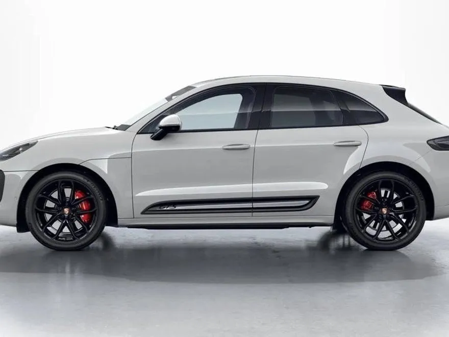 2026 Porsche Macan GTS photo 1