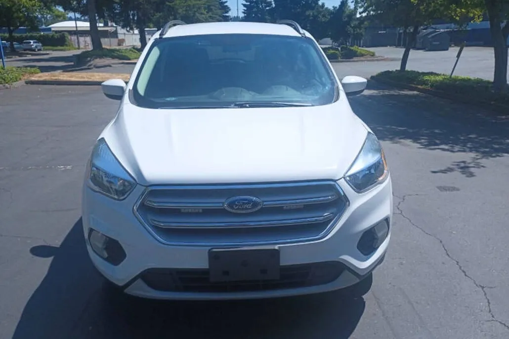 2018 Ford Escape SE photo 1