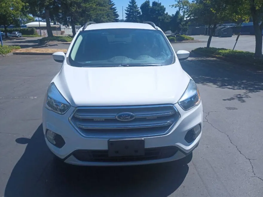2018 Ford Escape SE photo 1