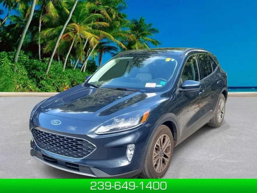 2022 Ford Escape SEL photo 1
