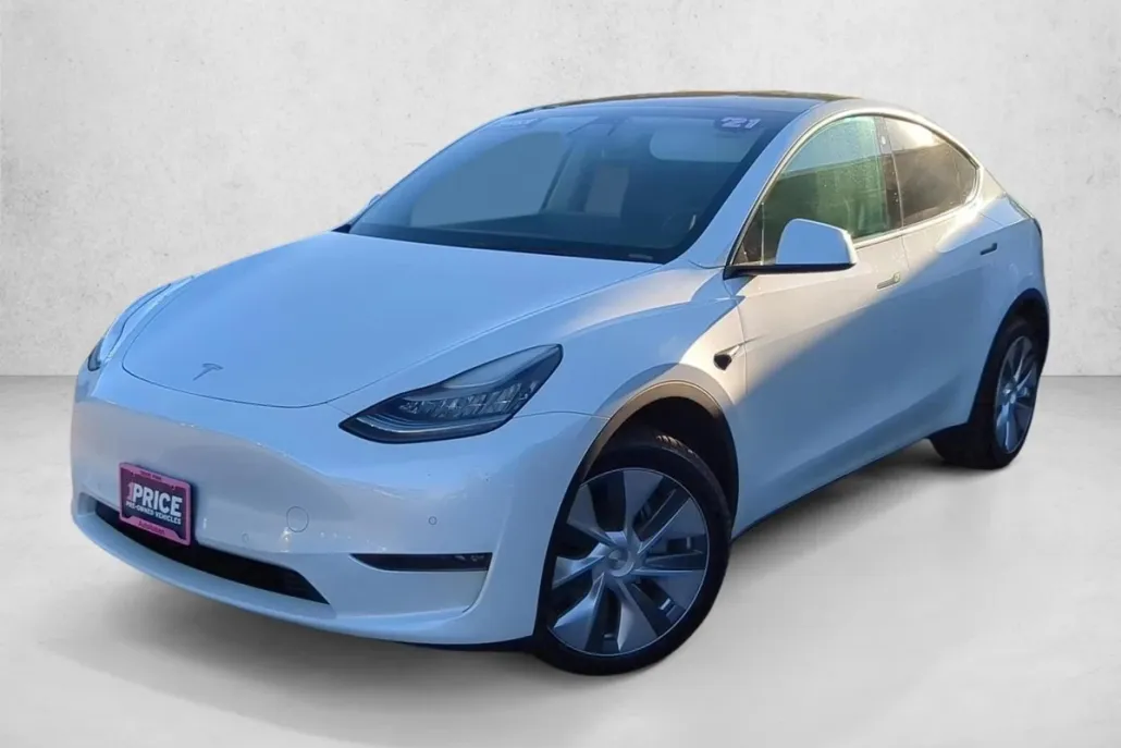 2021 Tesla Model Y Long Range photo 1
