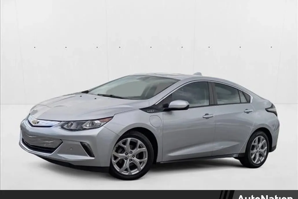 2017 Chevrolet Volt Premier photo 1
