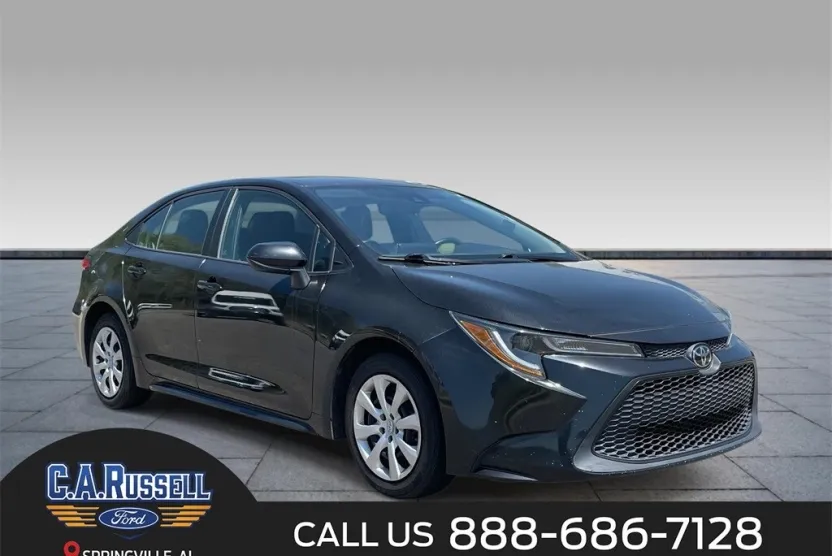 2021 Toyota Corolla LE photo 1