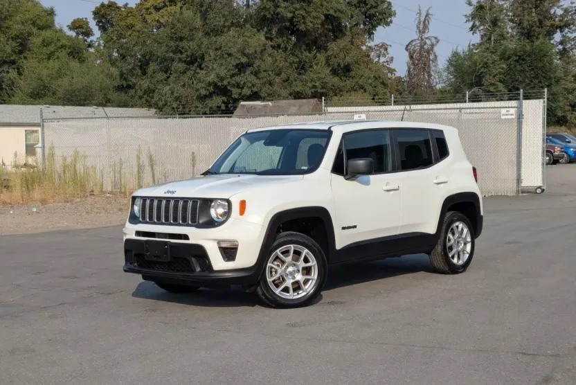 2023 Jeep Renegade Latitude Upland photo 1