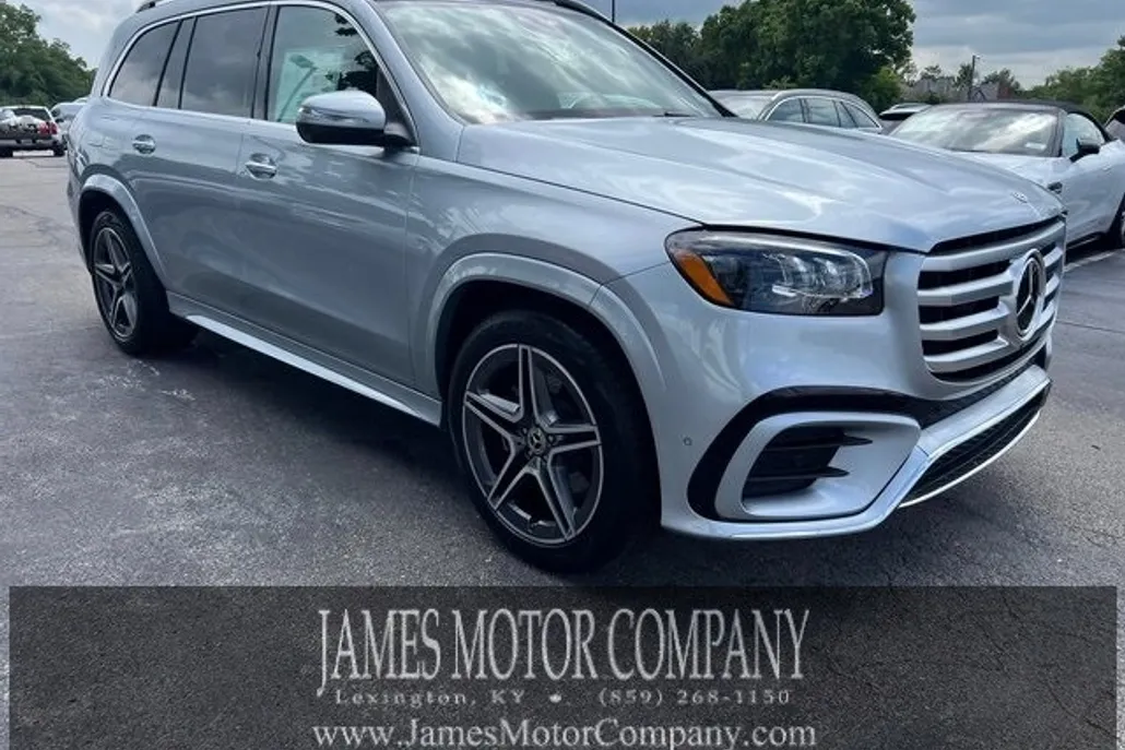 2025 Mercedes Benz GLS 450 4MATIC photo 1