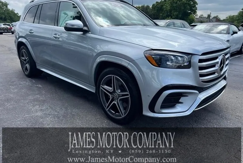 2025 Mercedes Benz GLS 450 4MATIC photo 1