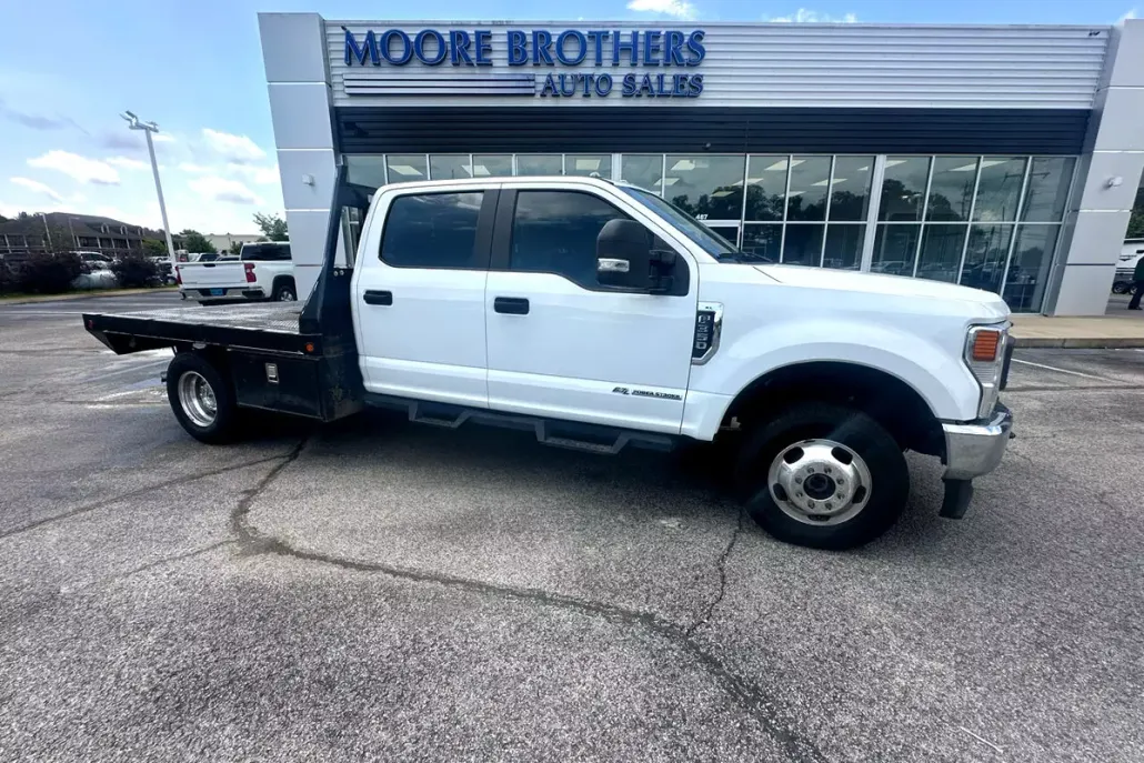2022 Ford F-350 XL photo 1