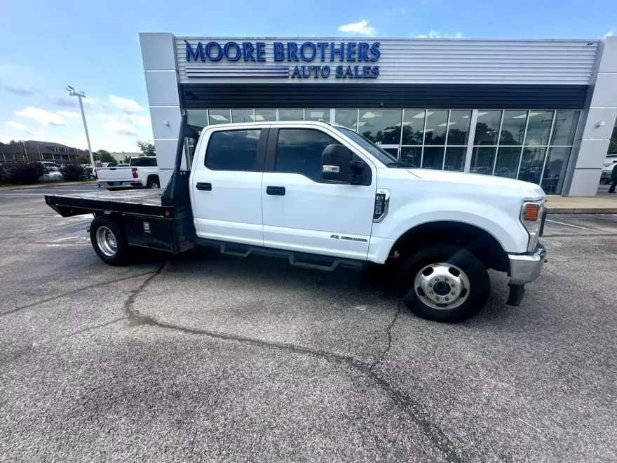 2022 Ford F-350 XL photo 1