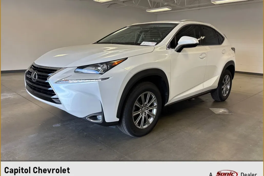 2017 Lexus NX 200t Luxury photo 1