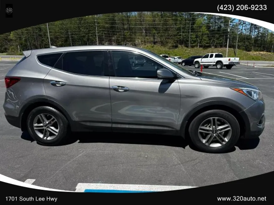 2017 Hyundai Santa Fe Sport photo 1