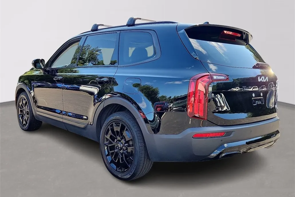 2022 Kia Telluride SX photo 1