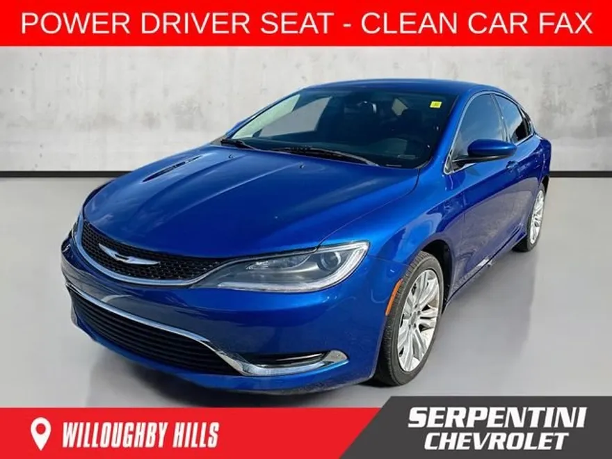 2015 Chrysler 200 Limited photo 1