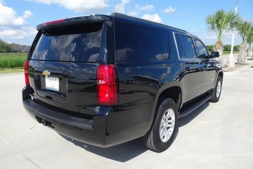 2020 Chevrolet Suburban LS photo 1