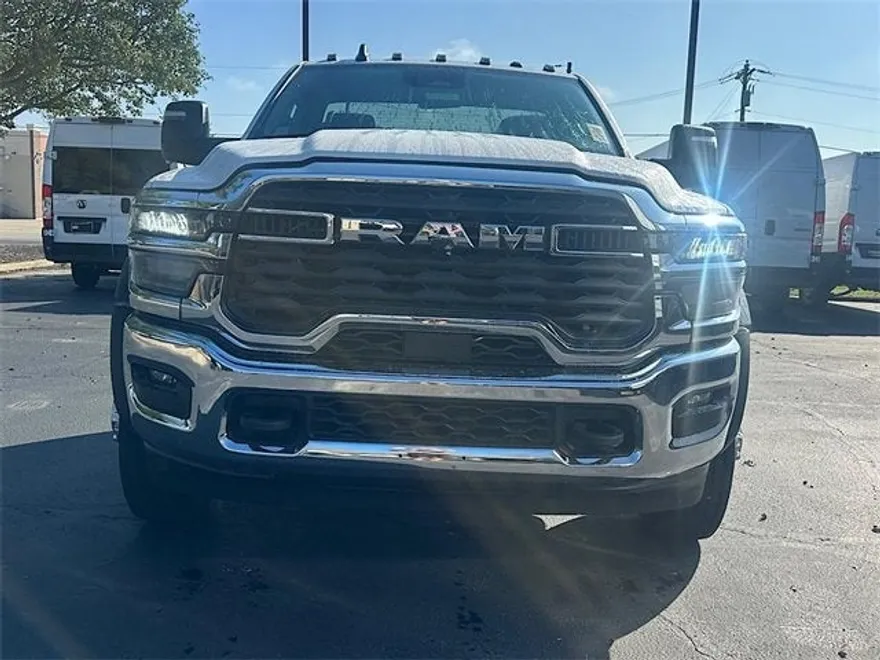 2026 Ram 5500 Tradesman photo 1