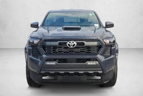 2024 Toyota Tacoma TRD Sport Double Cab photo 2